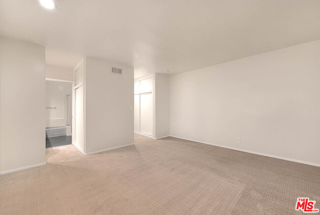 Building Photo - 4509 Don Miguel Dr