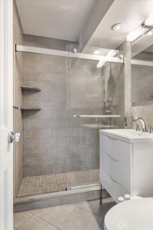 Building Photo - 3 bedroom in New York NY 10065