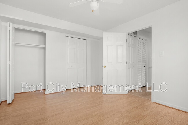 Building Photo - 4407 Falls Bridge Dr