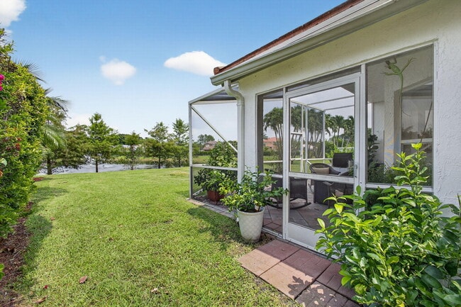 Building Photo - 15155 Newquay Ct