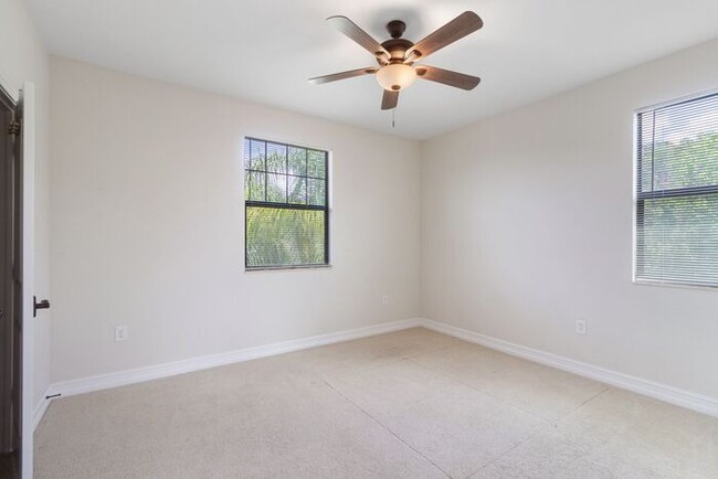 Building Photo - Estancia 4 Bed / 2.5 House Home for Lease!