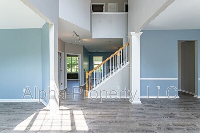 Building Photo - 504 Collingsworth Ln