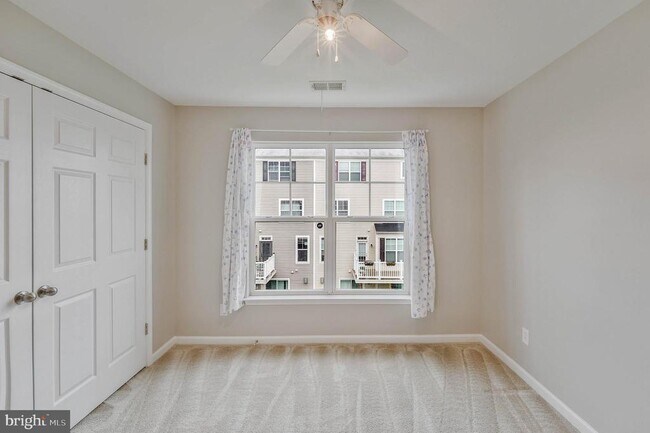 Building Photo - 25218 Briargate Terrace