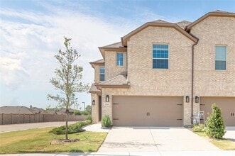 Building Photo - 1068 Keswick Dr