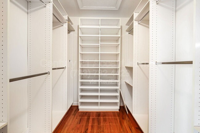 Building Photo - 20964 Promontory Square