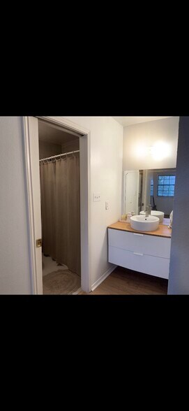 Building Photo - 4803 Hamilton Wolfe Rd