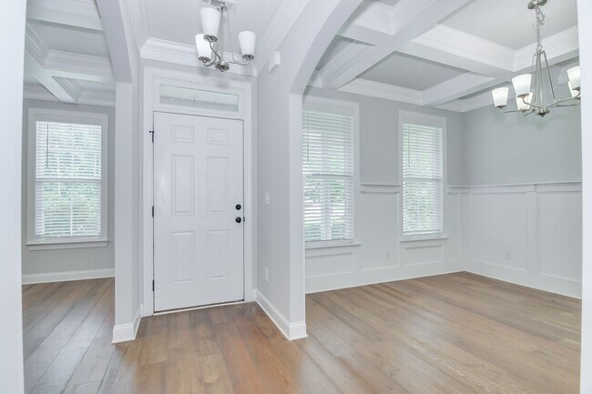 Building Photo - Beauty in Riverwood on Corner Lot!