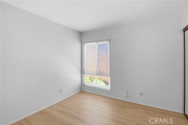 Building Photo - 3 Willow Tree Ln