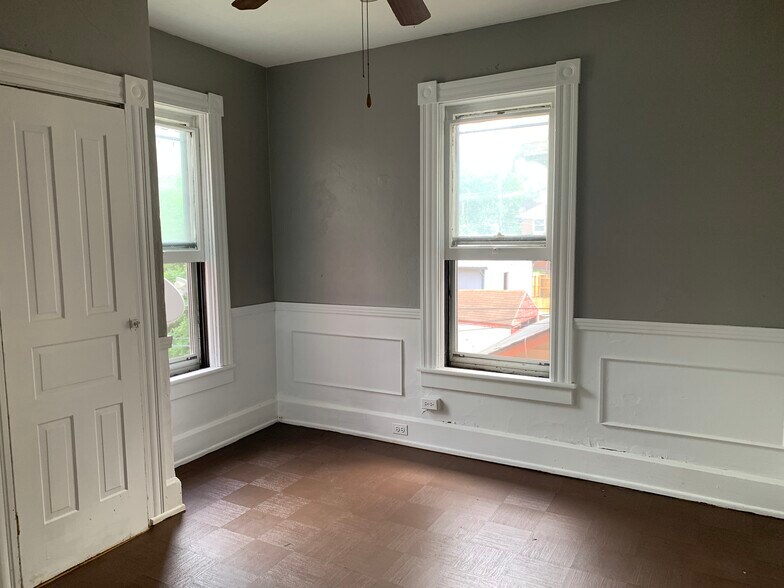 Building Photo - 422 Highland Ave