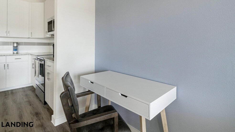 Building Photo - 1800 Central Pine St