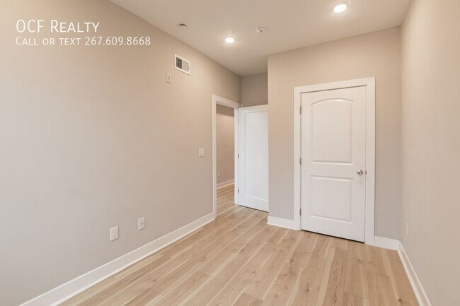 Building Photo - 1020 S 53rd St