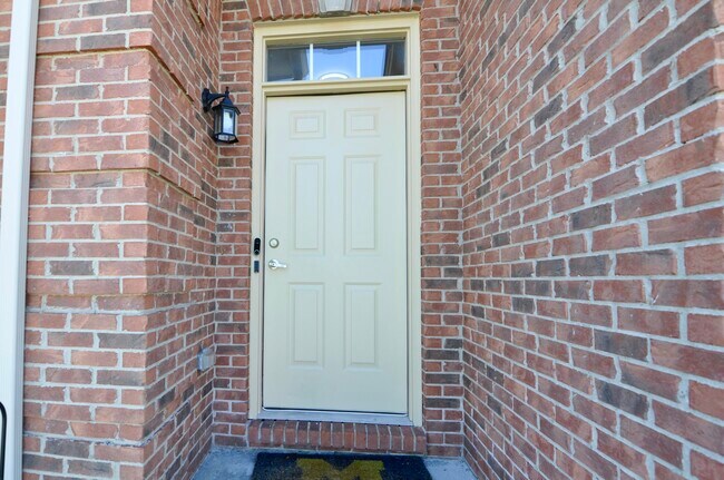 Building Photo - 4481 Bridgeview Ln