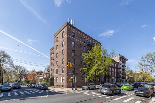 Alternate view 2. - 200 E 19th St