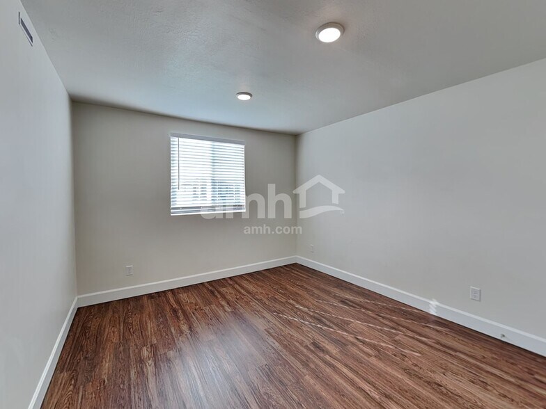 Building Photo - 2604 W 3340 S