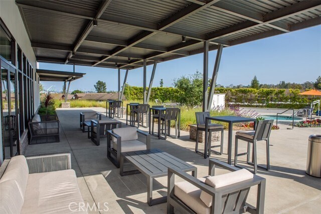 Building Photo - 27875 Viewpoint Dr