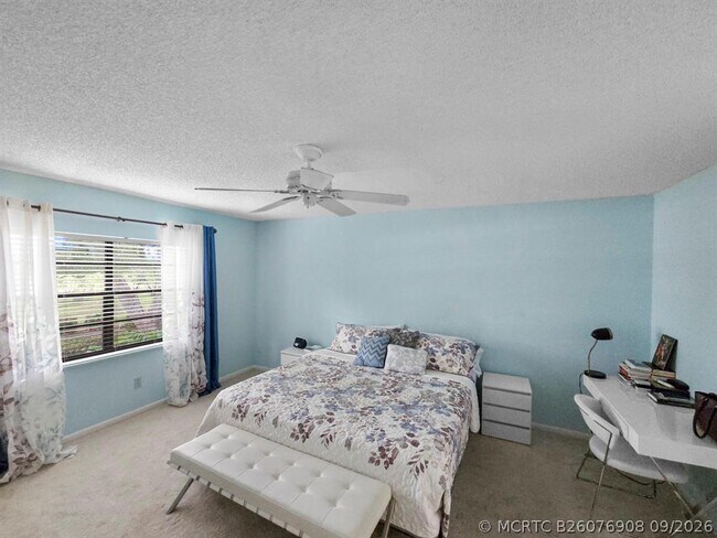 Building Photo - 9286 Vista Del Lago