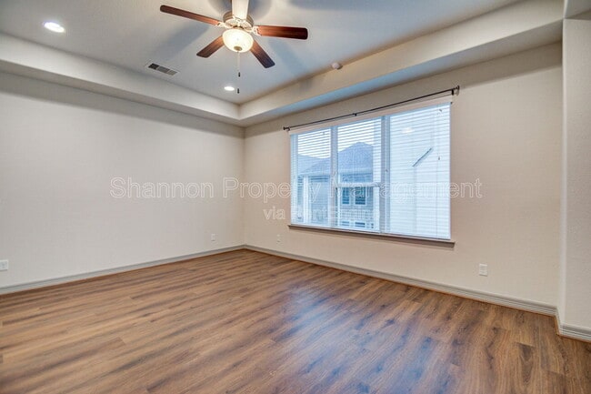Building Photo - 5941 Kansas St