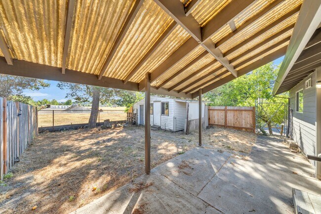 Building Photo - 9th Ct Duplex - AL-2402