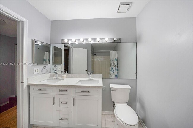 Building Photo - 29 Simonton Cir