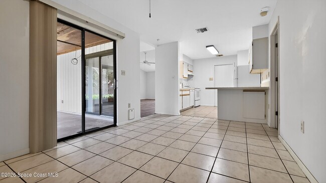 Building Photo - 1141 Mast Ct SE