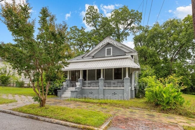 Building Photo - 537 S Jackson St