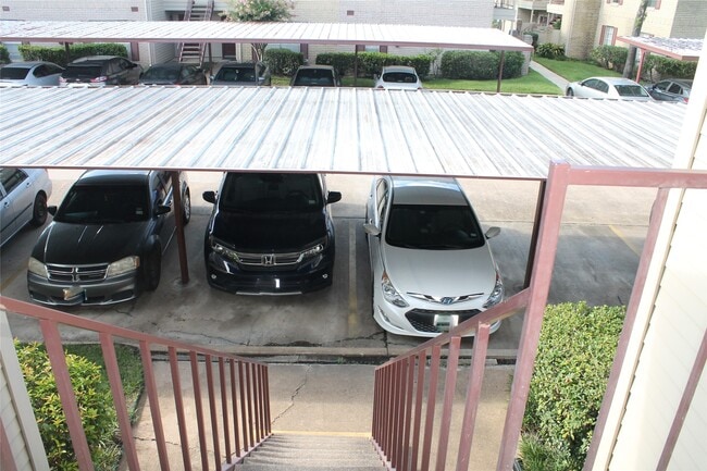 Building Photo - 2120 El Paseo St
