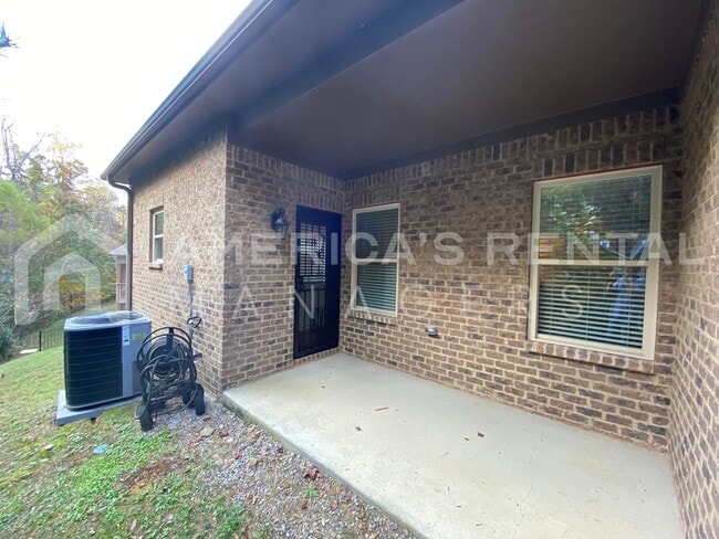 Building Photo - Large Townhome for Rent in Gardendale...  View with 48 Hours Notice!