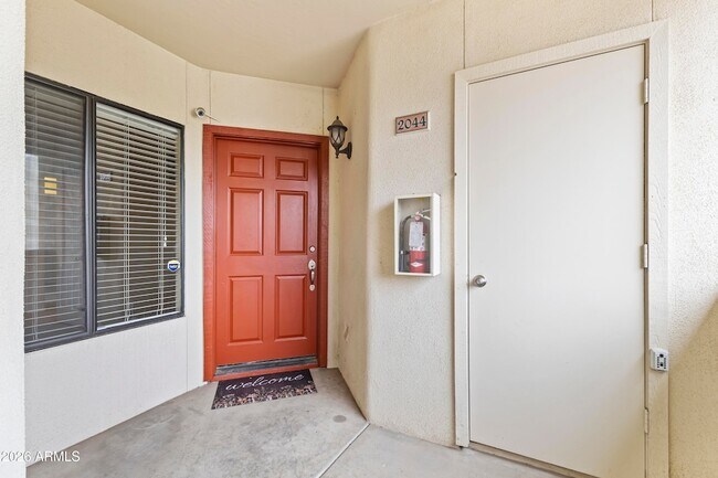 Building Photo - 750 E Northern Ave