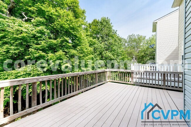 Building Photo - 806 Emory Ct