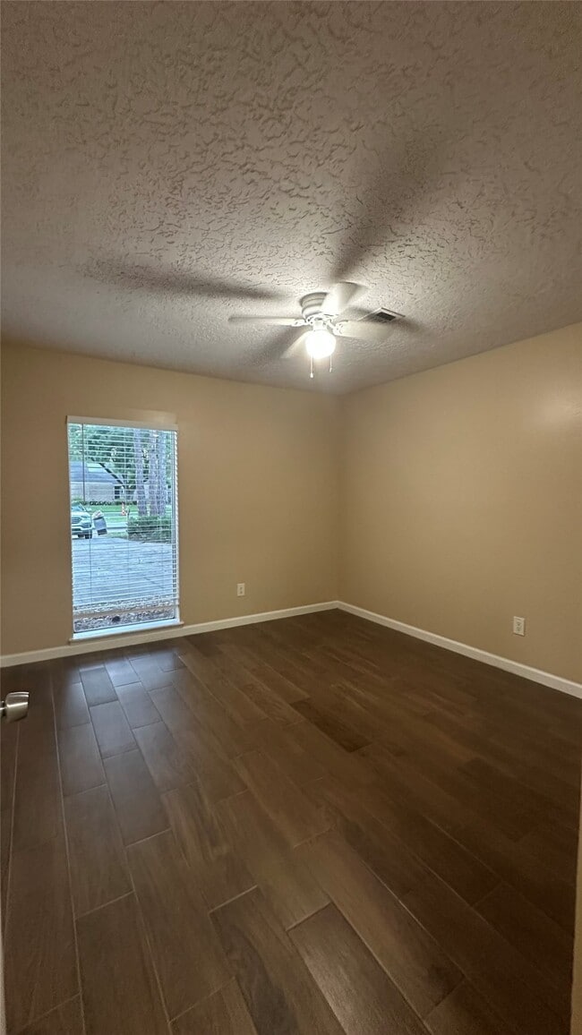 Building Photo - 11503 Briar Forest Dr