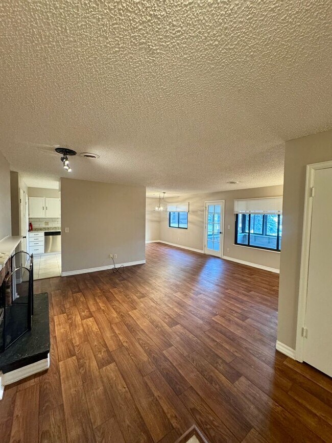 Building Photo - Updated CONDO in Rockrimmon with POOL, TENNIS and PICKLEBALL COURTS!