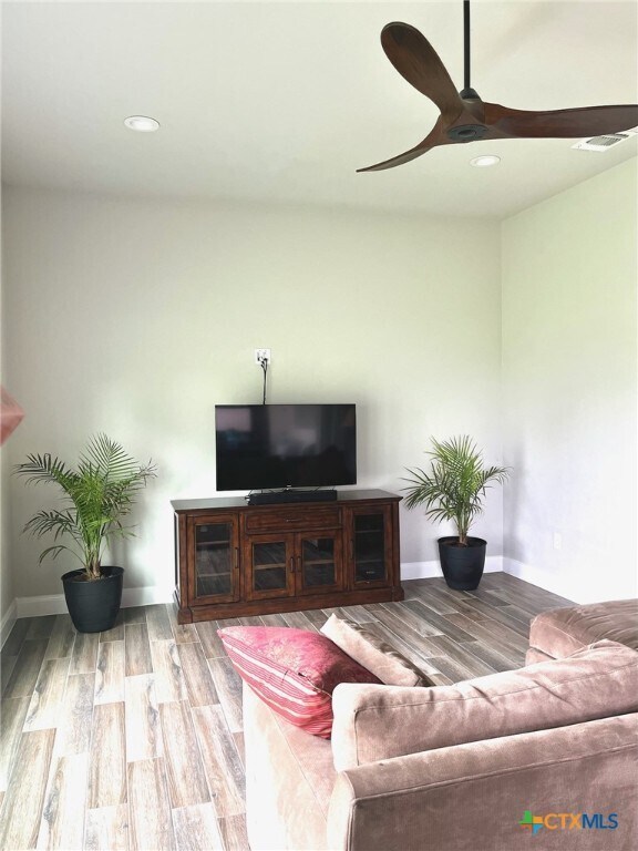 Building Photo - 1163 Trotter Ln