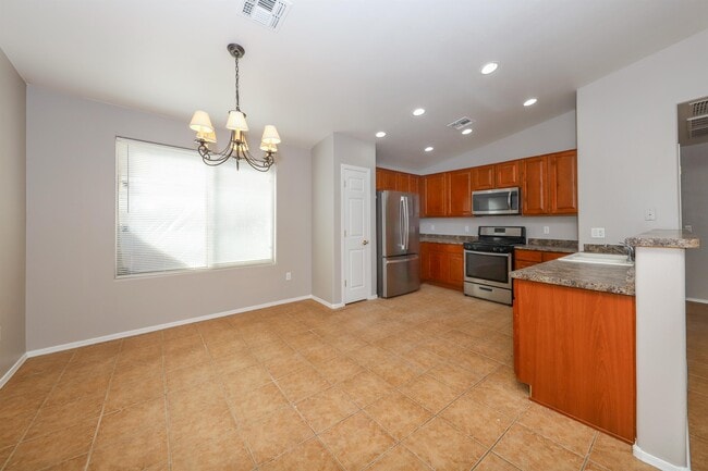 Building Photo - 8187 S Camino SERPE