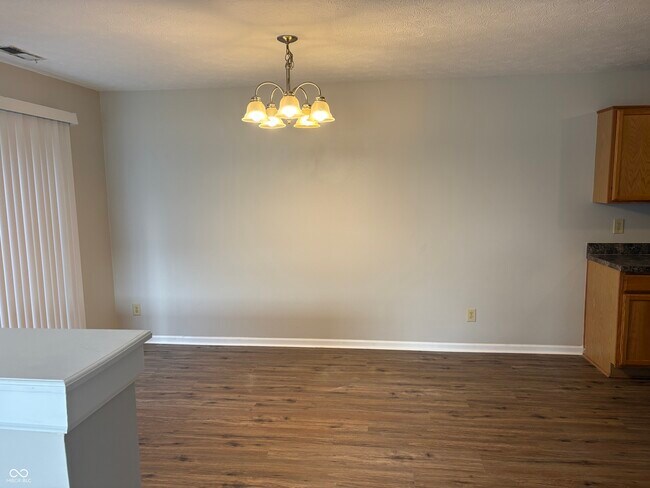 Building Photo - 6682 Dunsdin Dr
