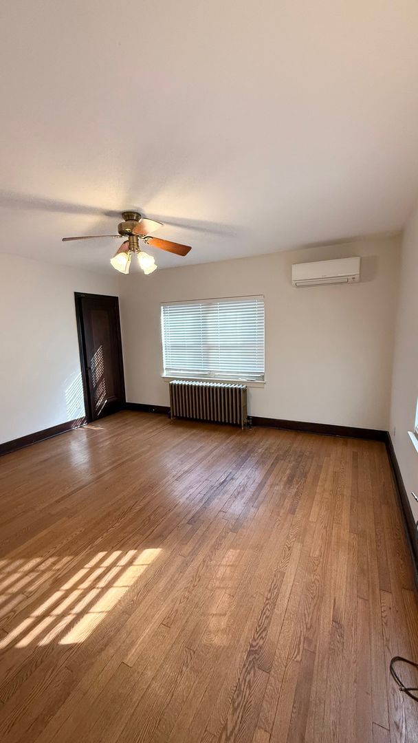 Building Photo - Beautiful 3/4 bedroom + office in Shadyside- Off-Street Parking and Tons of Storage!!