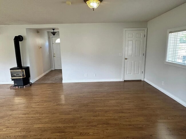 Building Photo - 515 W 100 S