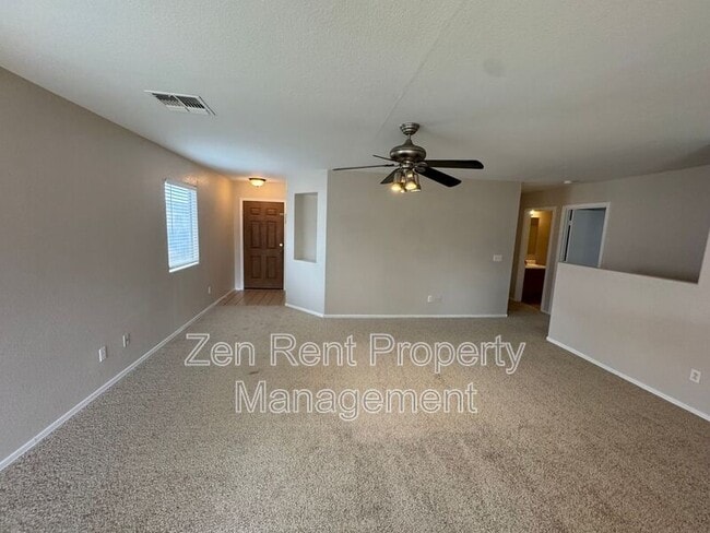 Building Photo - 1841 E Desert Rose Trail
