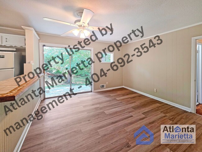 Building Photo - Charming Renovated Ranch on Private Wooded...