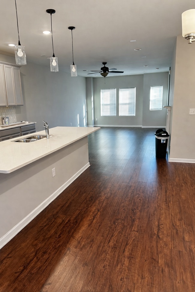 Building Photo - 1529 Kiln Ct