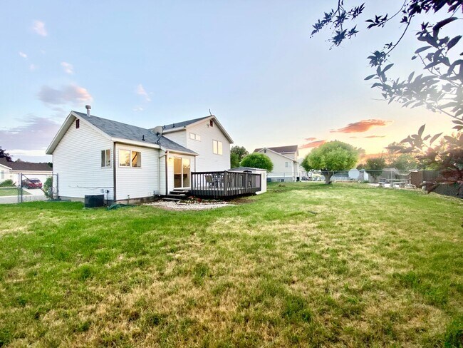 Building Photo - 6238 Contadora Dr