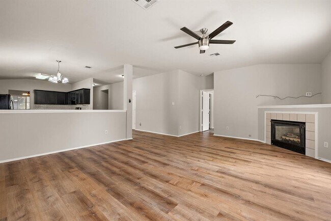 Building Photo - 2560 Vernell Way