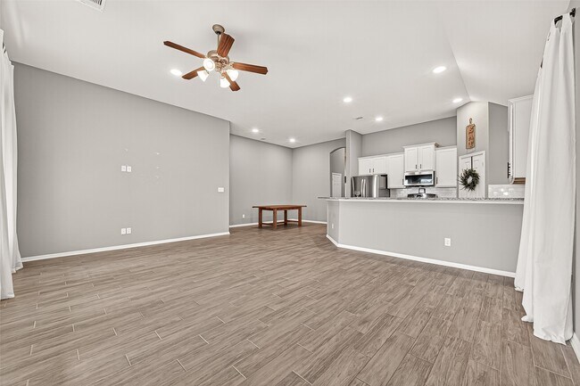 Building Photo - 18507 Sleeping Bear Wy