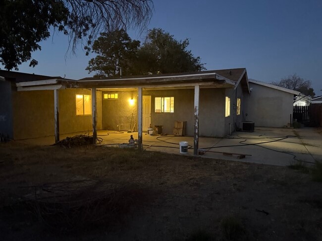 Building Photo - 42921 Alexo Dr