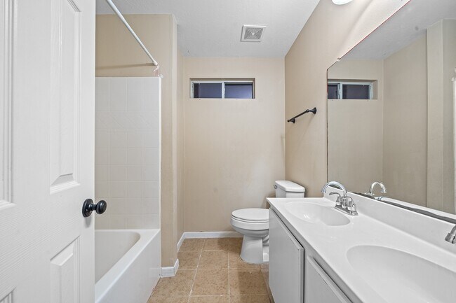 Building Photo - 19603 Yaupon Mist Dr