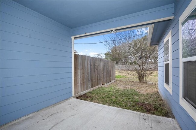 Building Photo - 6402 Williams Dr