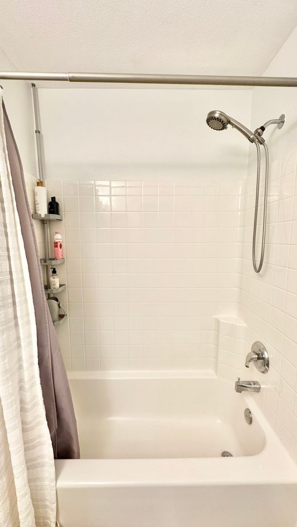 Building Photo - 5010 Golondrina Way