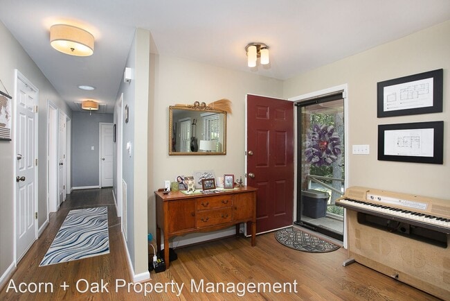 Building Photo - 3 br, 2 bath House - 115 Bruton Drive