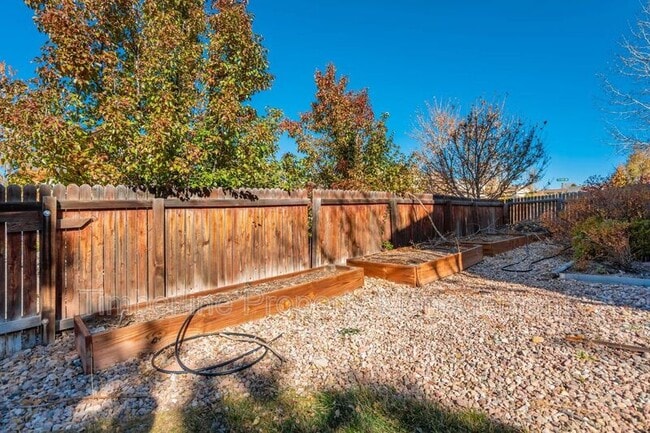 Building Photo - 14480 Tierra Dr