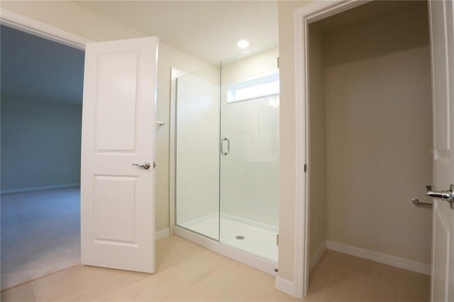 Building Photo - 268 Summer Pne St