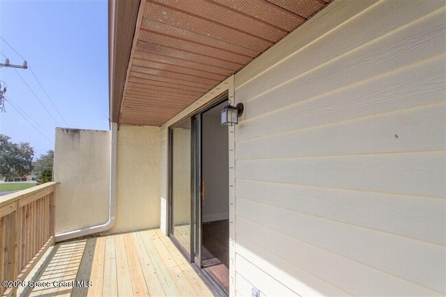 Building Photo - 283 E Towne Pl